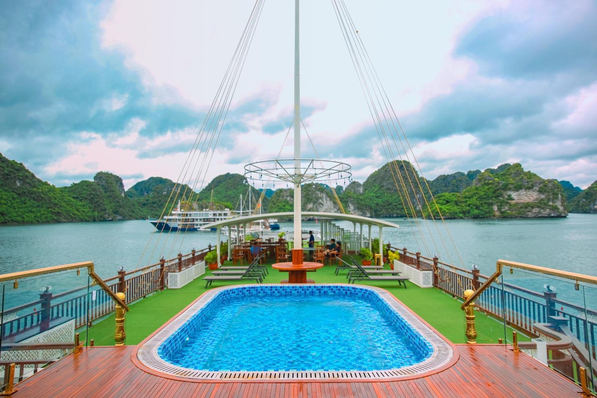 Готель Le Journey Elegance Cruise Халонг Екстер'єр фото